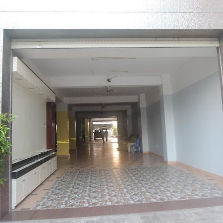 Nam Kieu Hotel Cà Mau Exterior photo